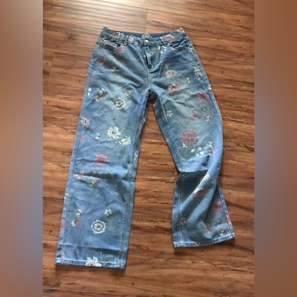 High Rise Floral Jeans 90s Style